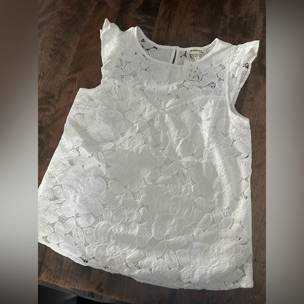 White floral lace top